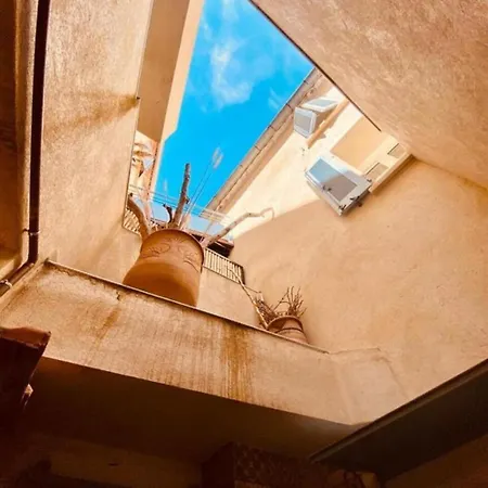 « Douce Nuit Medievale » Hyeres Exterior photo